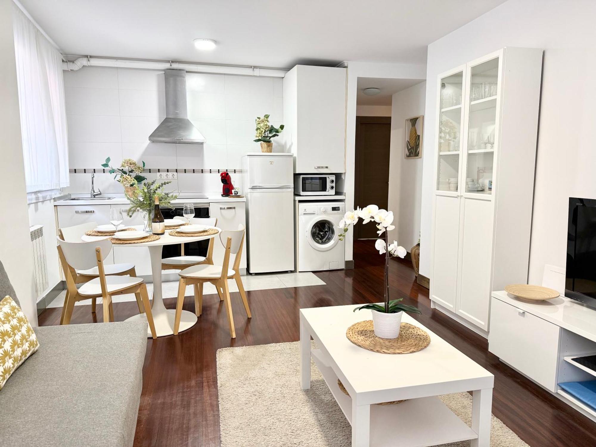 Castro Holidays - Centrico Piscina Urbanizacion Garaje Gratis Кастро-Урдиалес Экстерьер фото