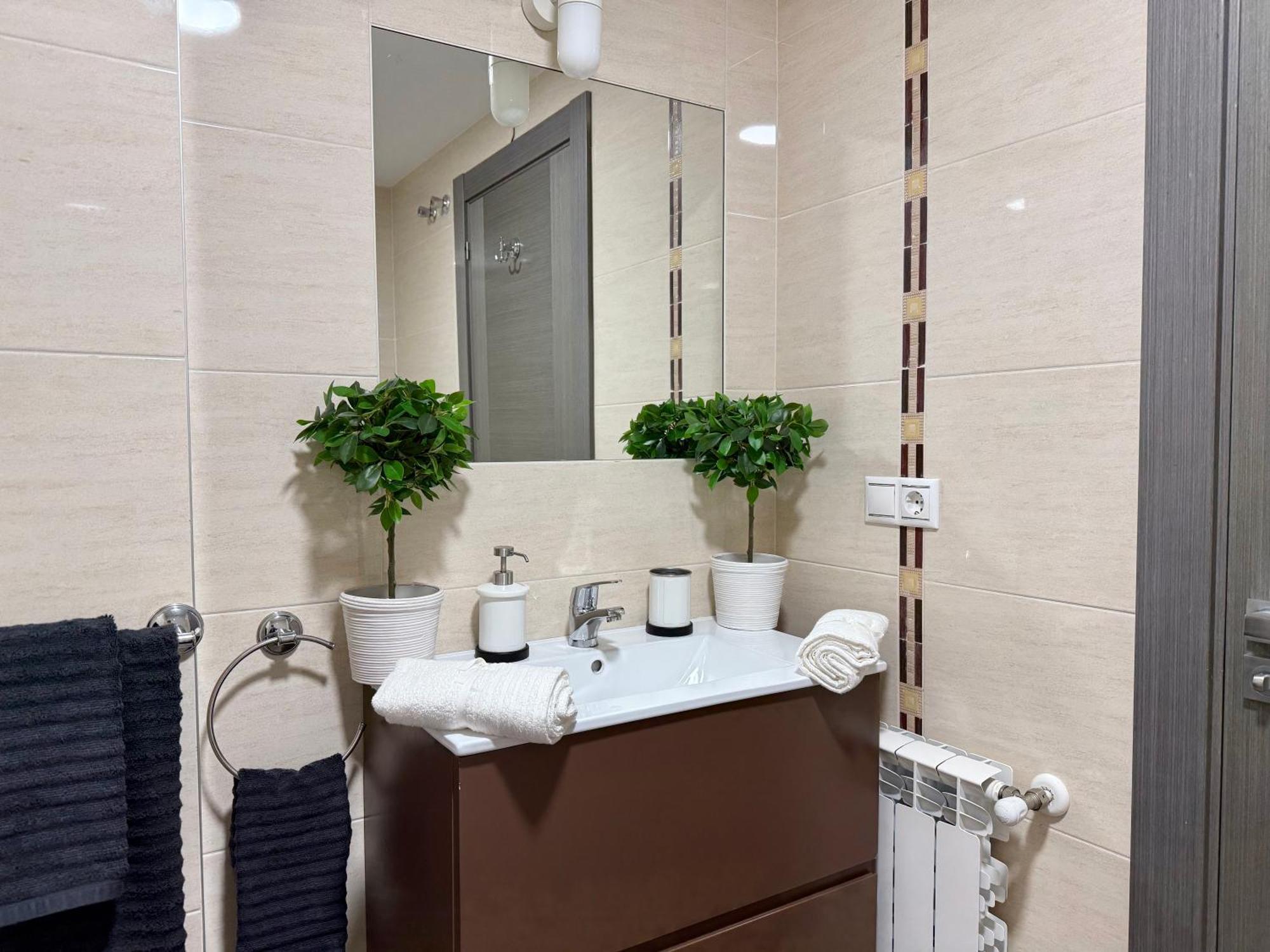 Castro Holidays - Centrico Piscina Urbanizacion Garaje Gratis Кастро-Урдиалес Экстерьер фото