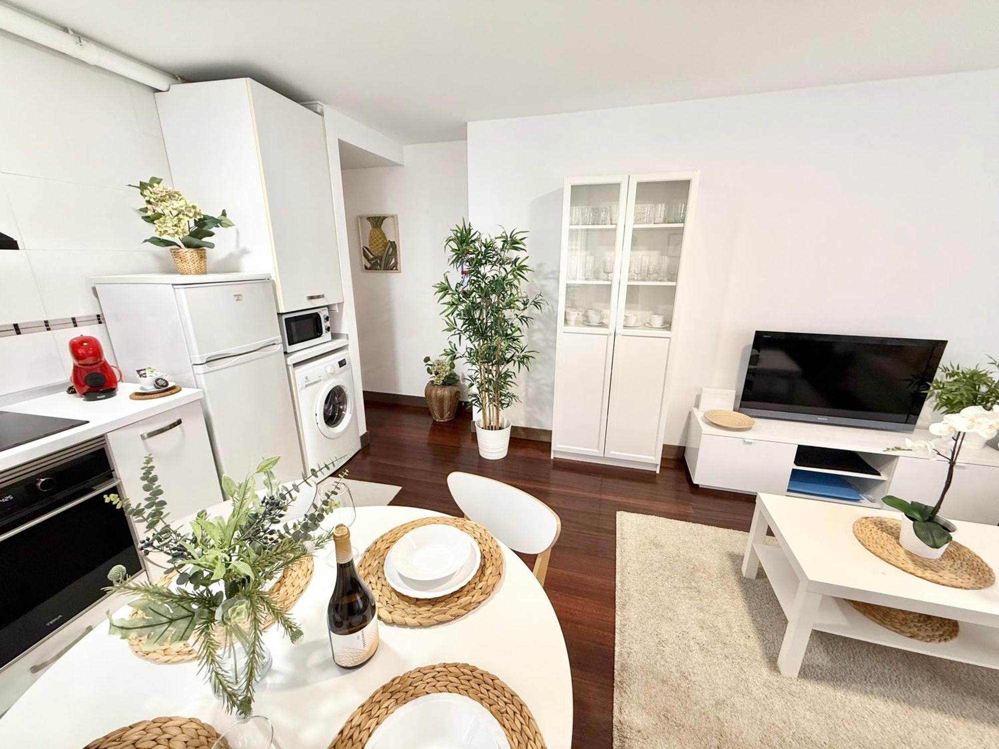 Castro Holidays - Centrico Piscina Urbanizacion Garaje Gratis Кастро-Урдиалес Экстерьер фото