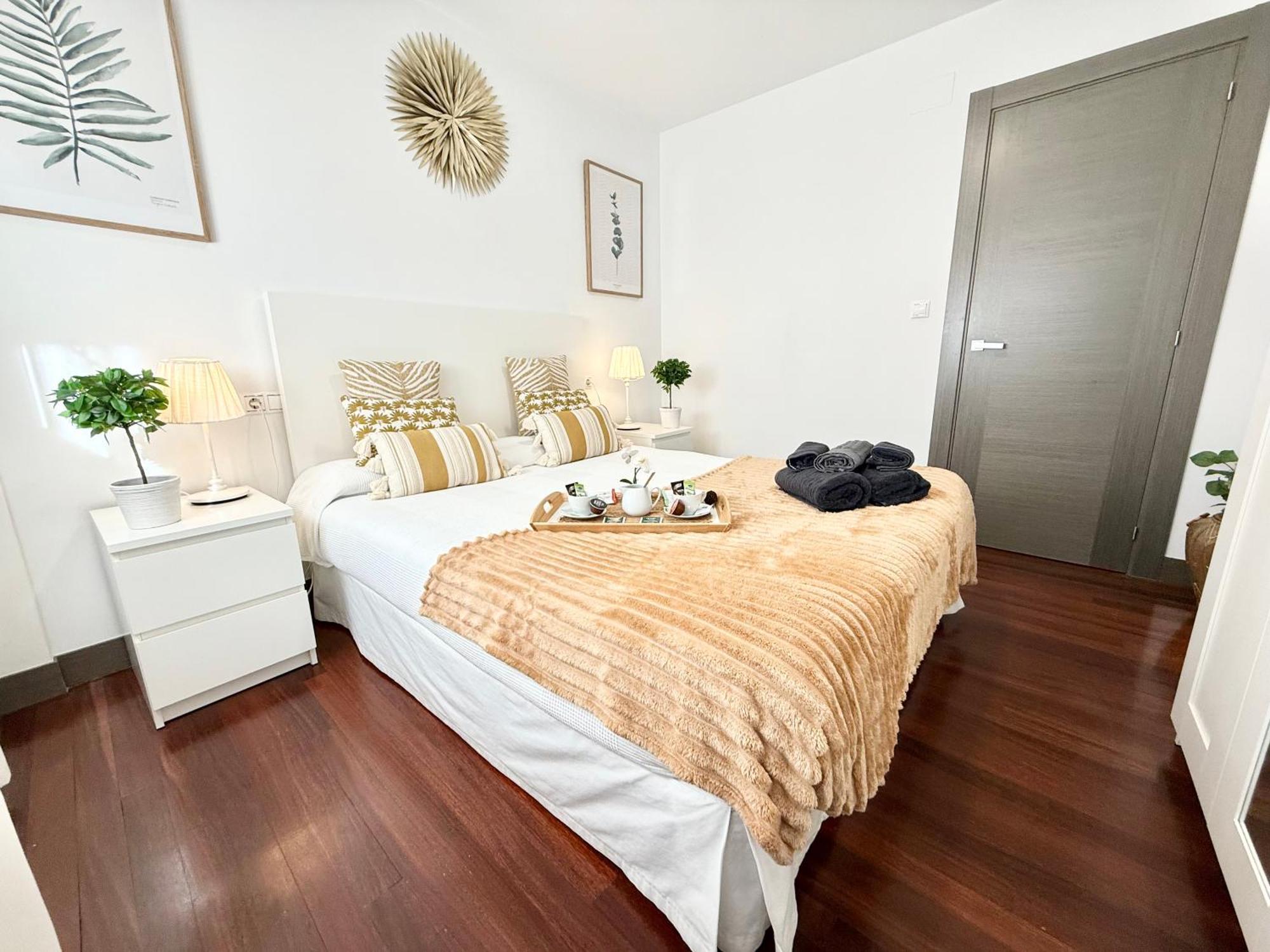 Castro Holidays - Centrico Piscina Urbanizacion Garaje Gratis Кастро-Урдиалес Экстерьер фото